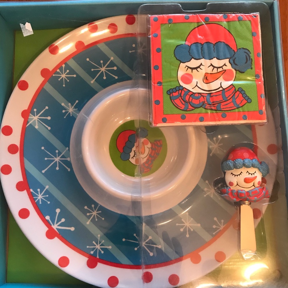 BNIB- Snowman Melamine Chip and Dip Set